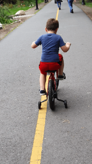 [📺 Max rides his bike](https://youtu.be/spW5iwFFrCE)
